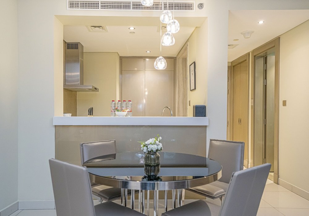 Дубай: Tanin - Luxurious 2BR Apartment in DAMAC Paramount