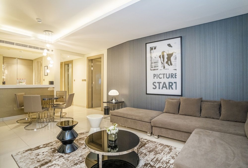 Дубай: Tanin - Luxurious 2BR Apartment in DAMAC Paramount