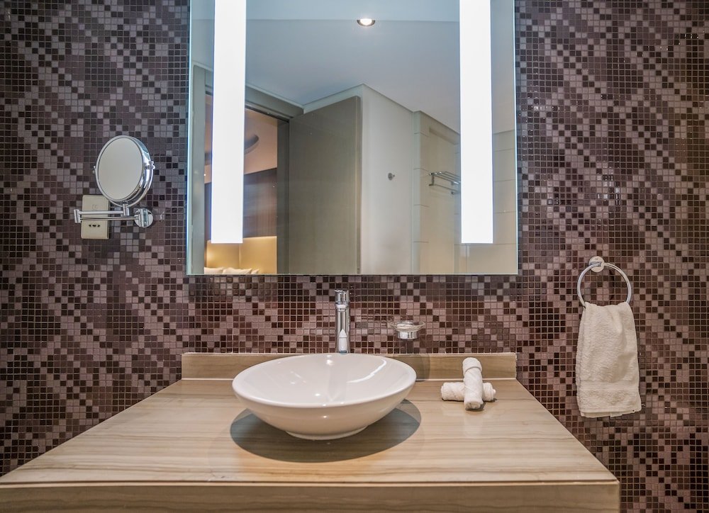 Дубай: Tanin - Luxurious 2BR Apartment in DAMAC Paramount