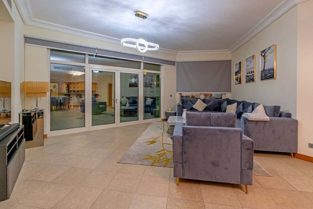 Дубай: SuperHost - Large Familiar 3BR Apartment in Palm Jumeirah
