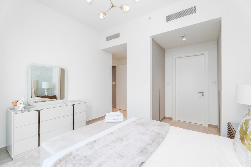 Дубай: Nasma Holiday Homes - Breeze at Creek Beach