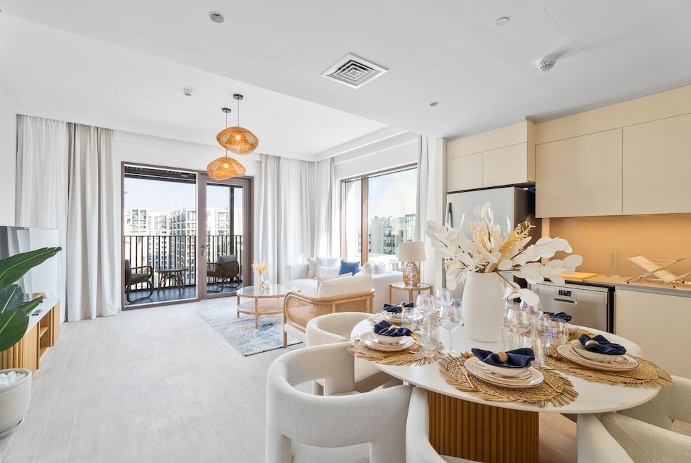 Дубай: Nasma Holiday Homes - Breeze at Creek Beach