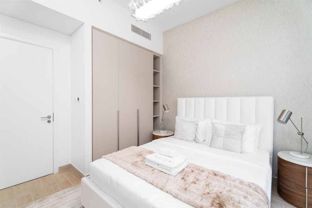 Дубай: Nasma Holiday Homes - Breeze at Creek Beach