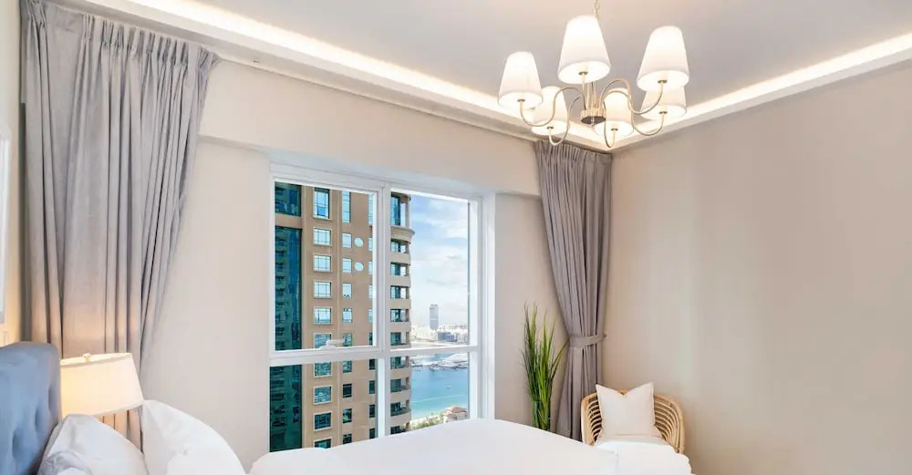 Дубай: LUX The Marina Sea View Suite 2
