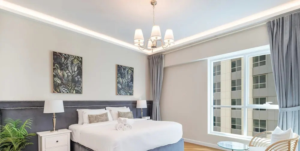 Дубай: LUX The Marina Sea View Suite 2