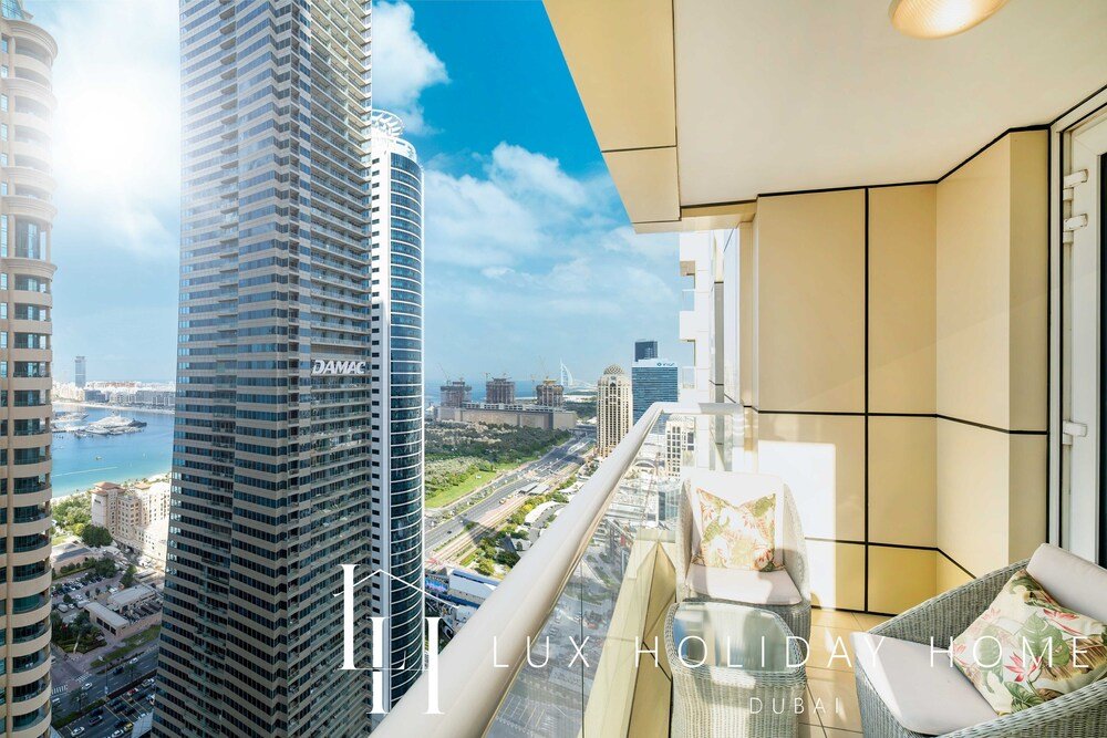 Дубай: LUX The Marina Sea View Suite 2