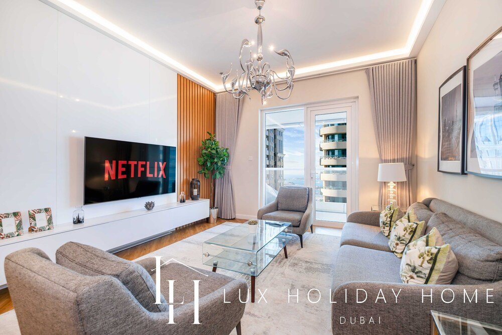Дубай: LUX The Marina Sea View Suite 2