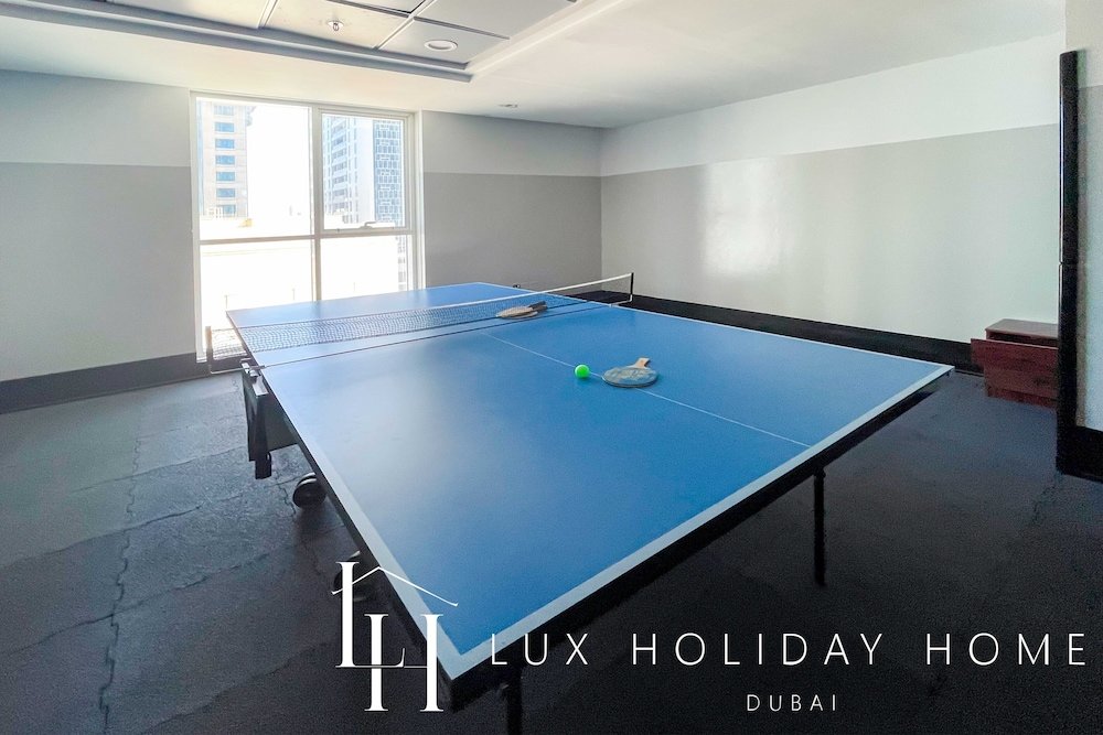 Дубай: LUX The Marina Sea View Suite 2