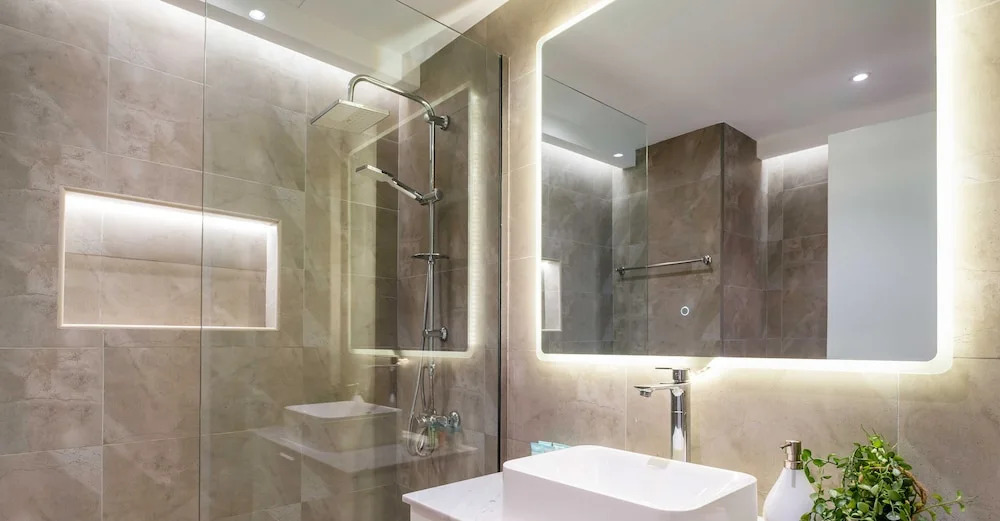 Дубай: LUX The Marina Sea View Suite 2