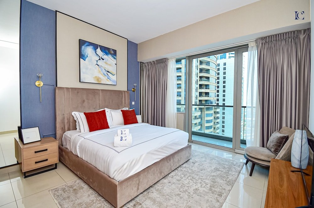 Дубай: Stunning Sea View 2Bed near Tram Stn