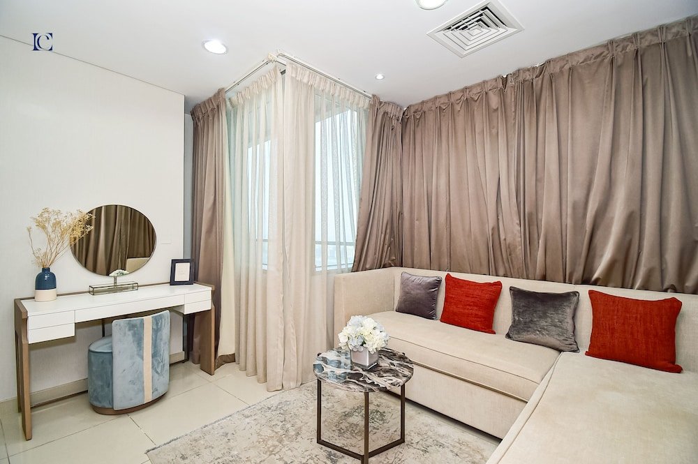 Дубай: Stunning Sea View 2Bed near Tram Stn