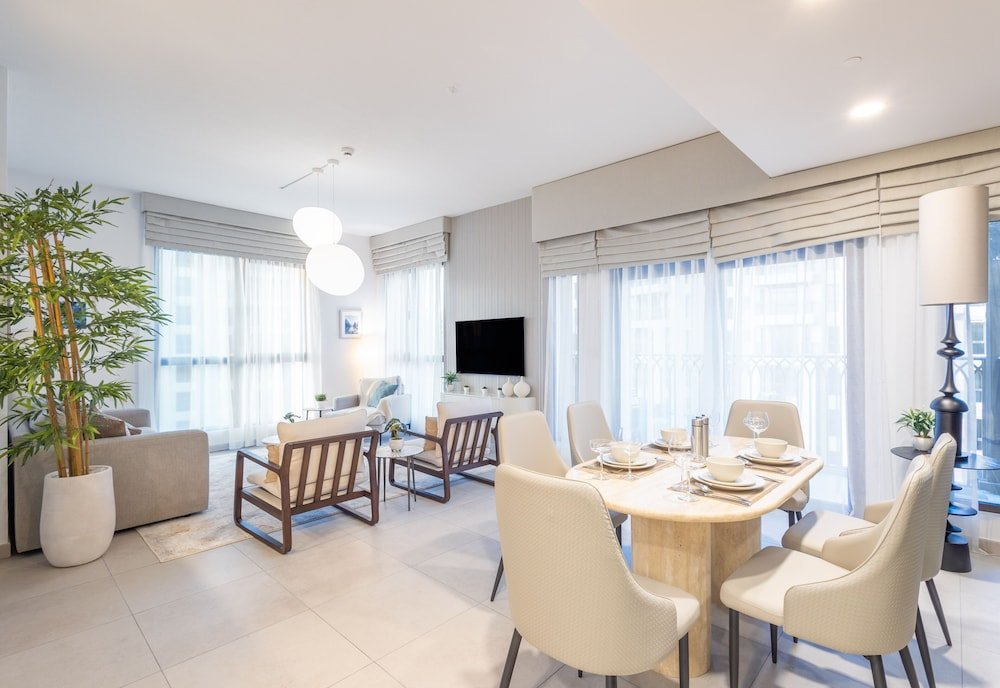 Дубай: SuperHost - Urban Elegance 2BR in Asayel 2 Near Burj Al Arab