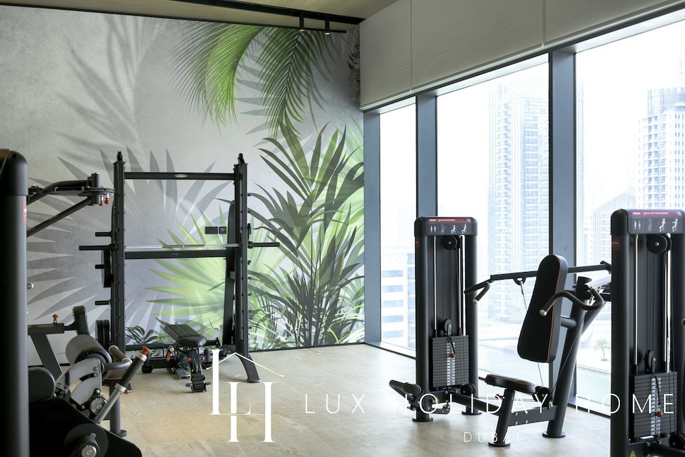 Дубай: LUX  The Vida Marina Residence 3