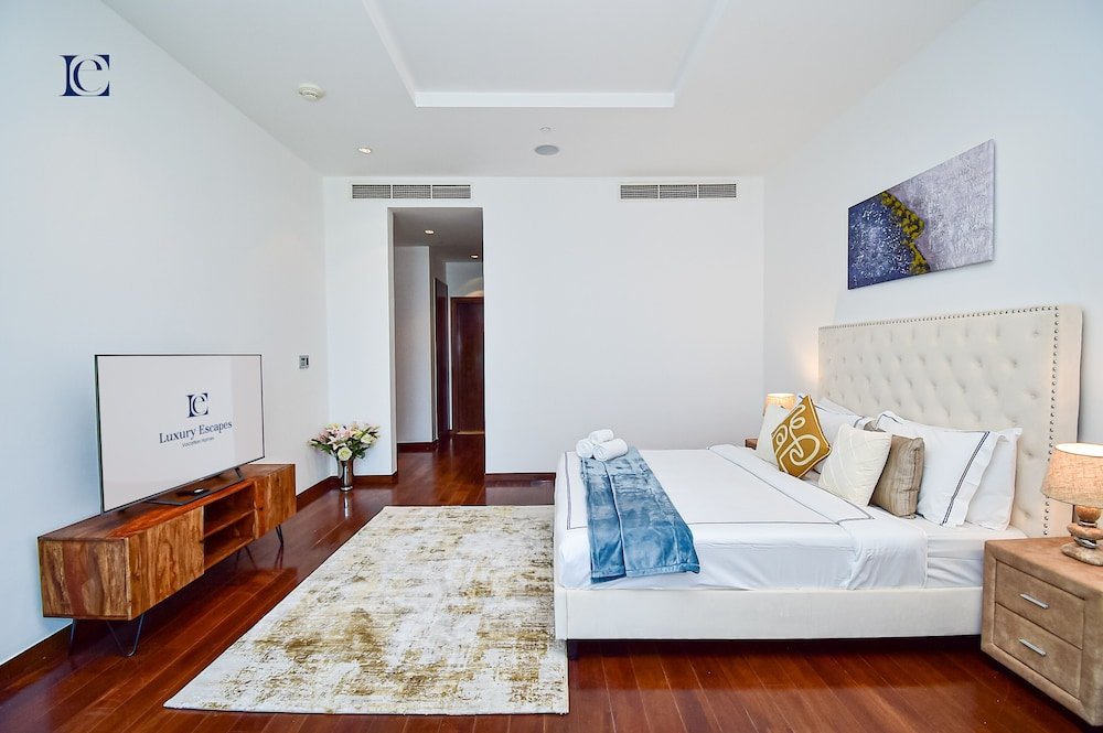 Дубай: Premium 3BR Partial Sea View OCEANA