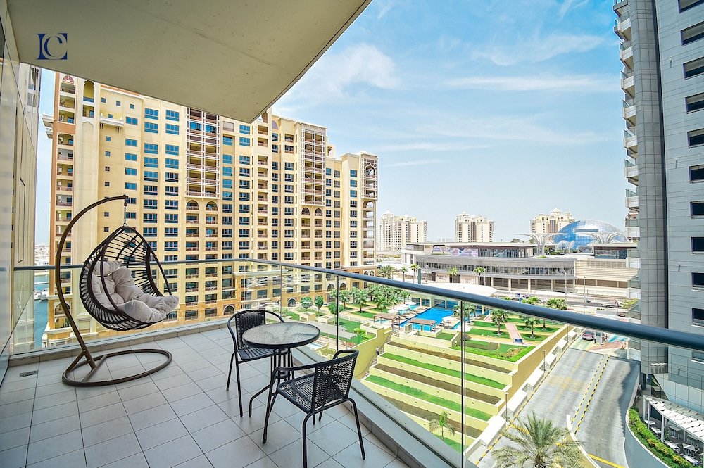 Дубай: Premium 3BR Partial Sea View OCEANA