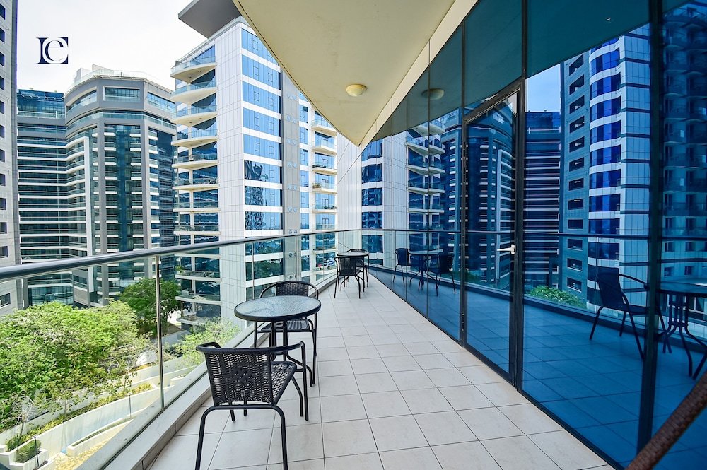 Дубай: Premium 3BR Partial Sea View OCEANA