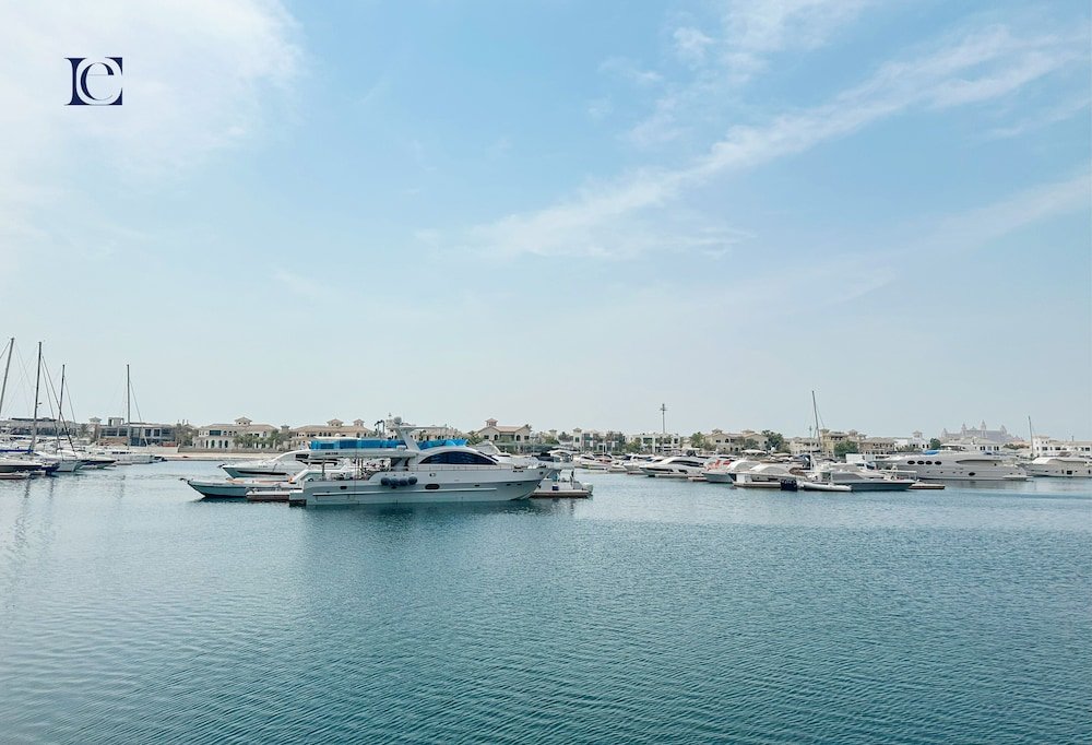 Дубай: Premium 3BR Partial Sea View OCEANA