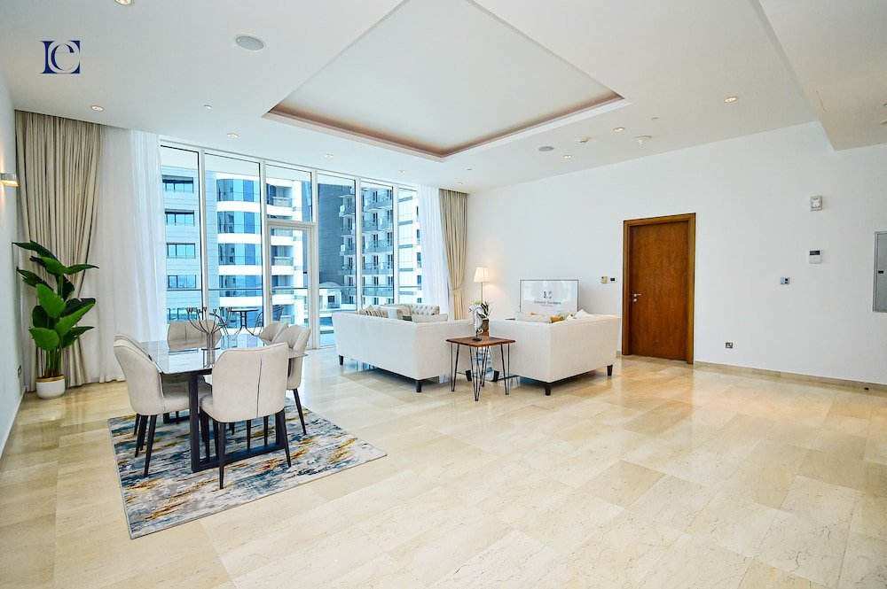 Дубай: Premium 3BR Partial Sea View OCEANA