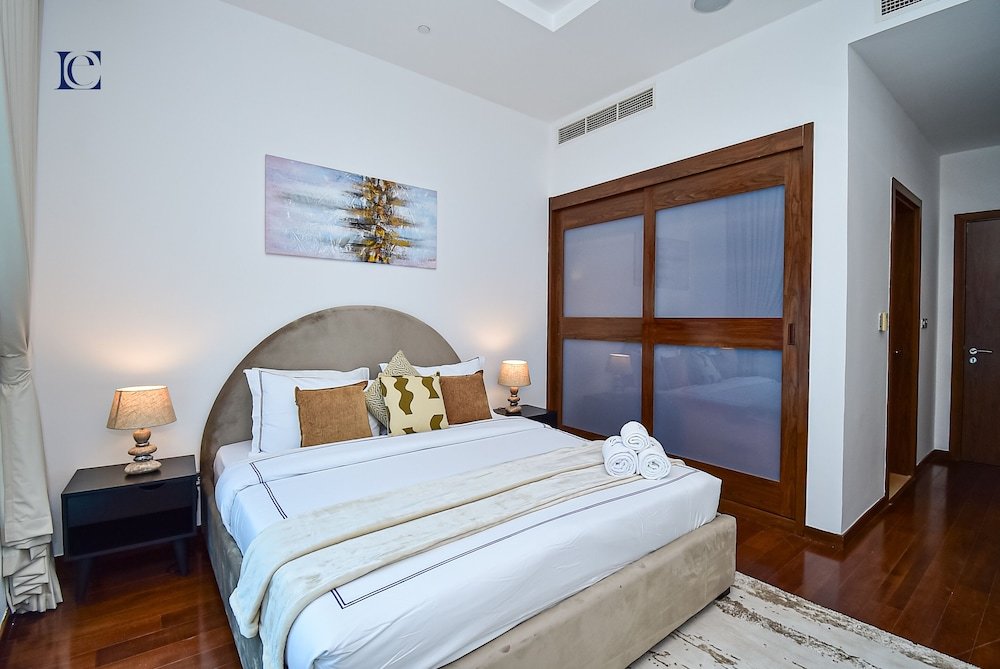 Дубай: Premium 3BR Partial Sea View OCEANA