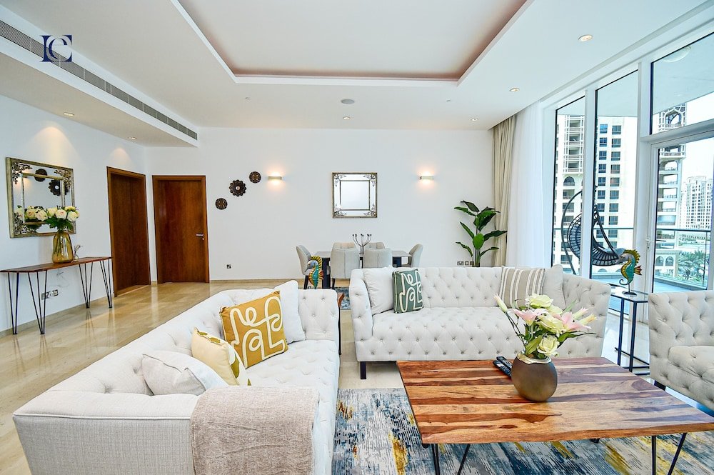 Дубай: Premium 3BR Partial Sea View OCEANA