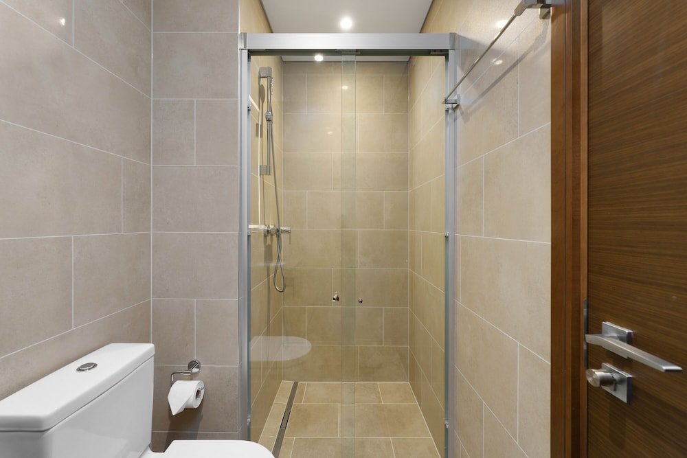 Дубай: Maison Privee - Modern & Chic Retreat 10min from Downtown Dubai