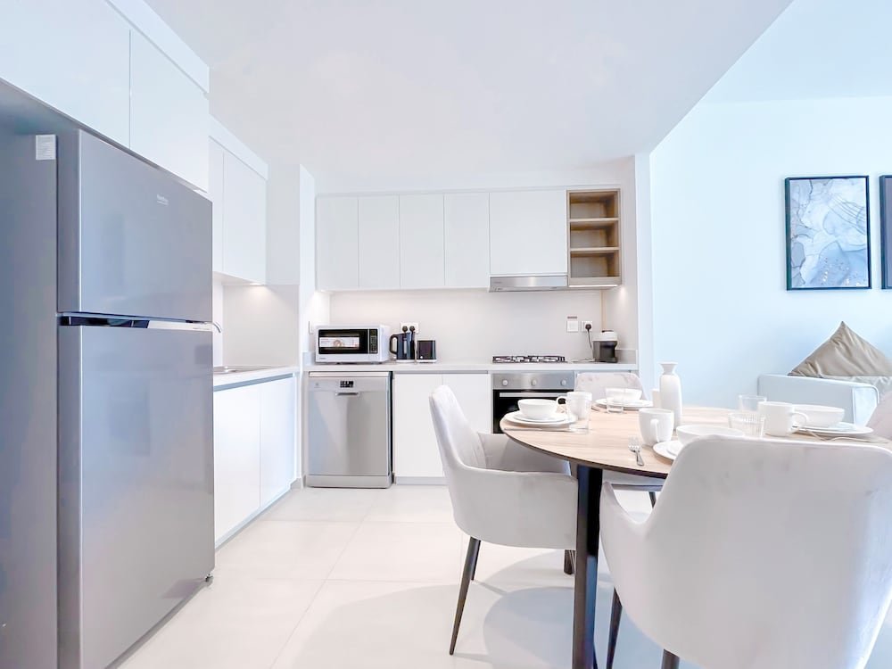 Дубай: Luxury 2B in Downtown Views Balcony and Burj View