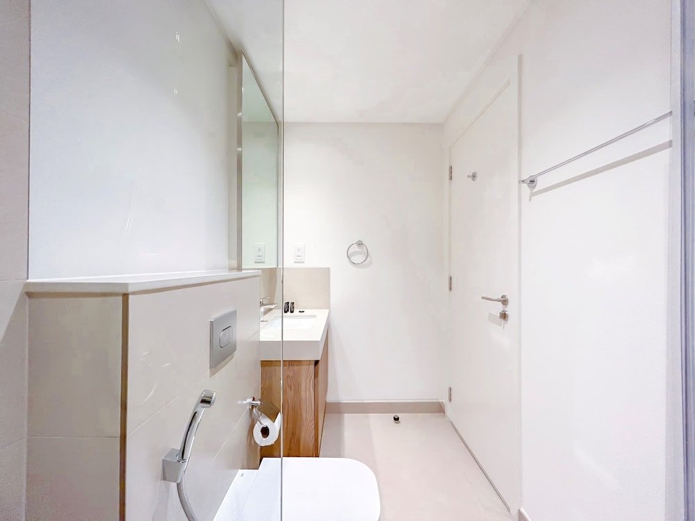 Дубай: Luxury 2B in Downtown Views Balcony and Burj View