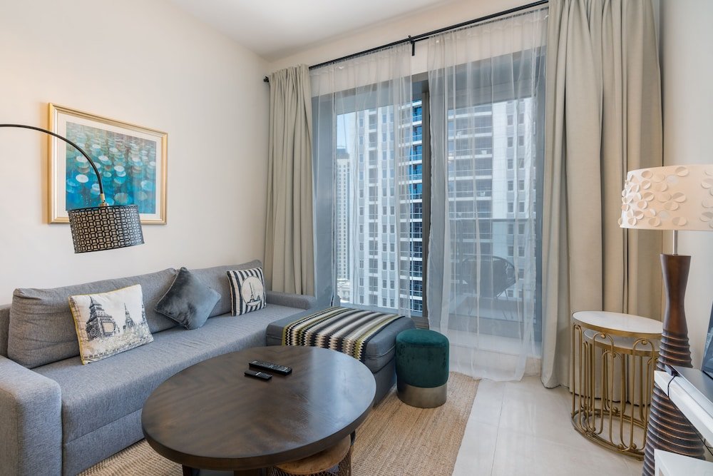 Дубай: Stunning 1B Apartment With Balcony in Dubai Marina