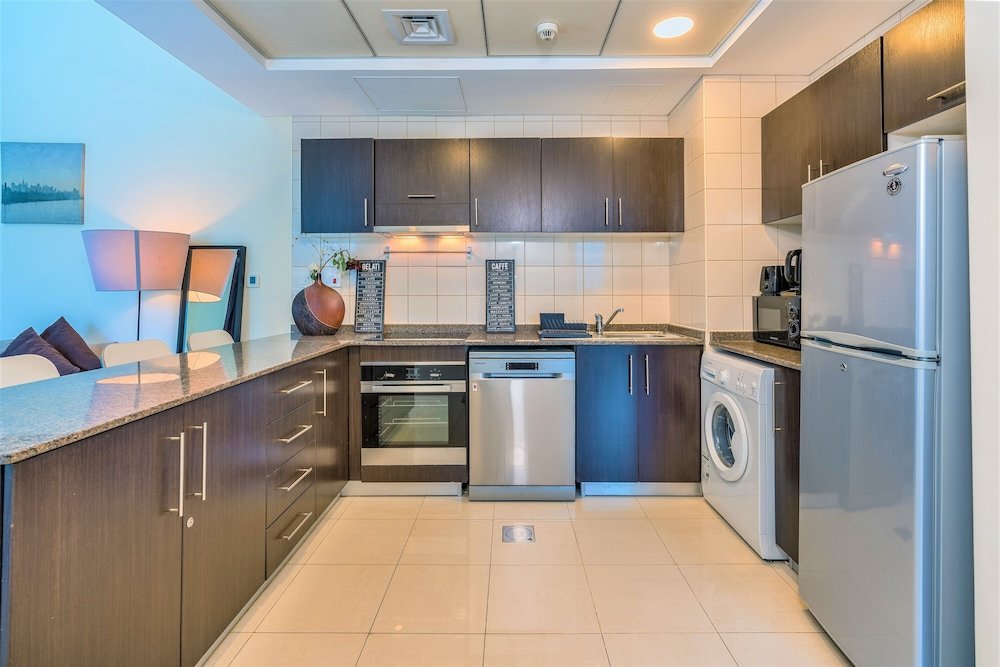 Дубай: Gorgeous 1B With Balcony in Dubai Marina