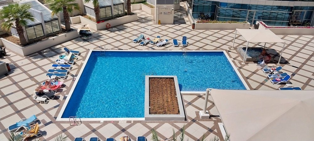 Дубай: Gorgeous 1B With Balcony in Dubai Marina