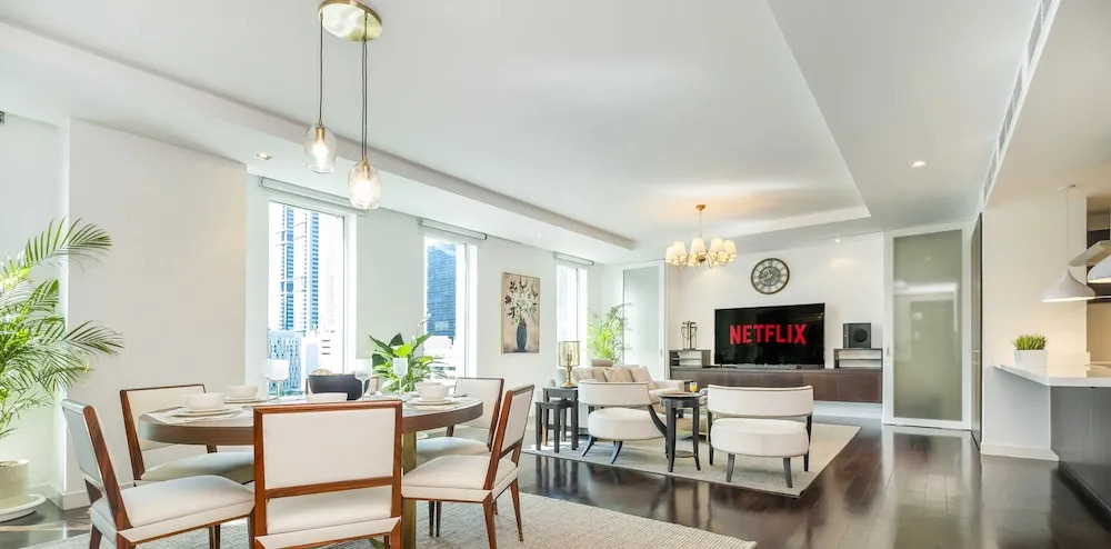 Дубай: LUX  The Elegant DIFC Suite