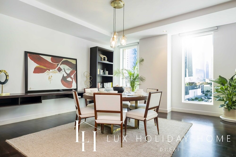 Дубай: LUX  The Elegant DIFC Suite