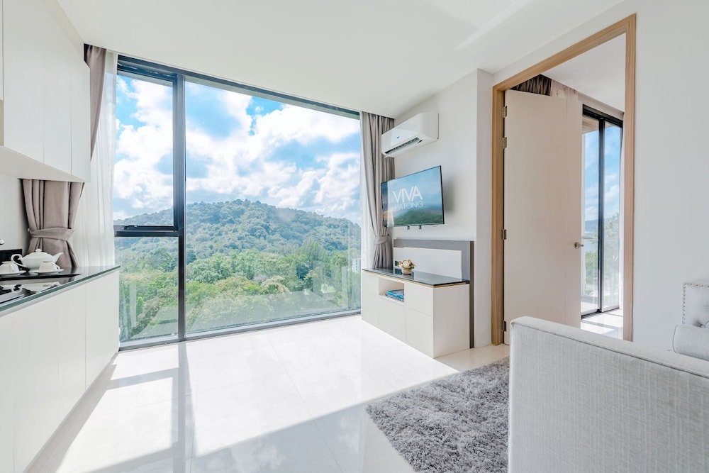 Пхукет: Condo Viva Patong A703 Freedom Beach