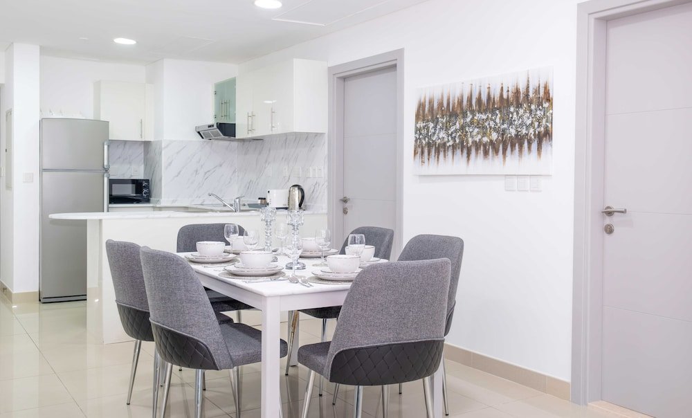 Дубай: LUX The Marina Ocean View Suite 4