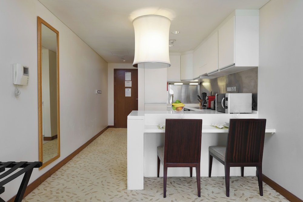 Дубай: Maison Privee - Fabulous Studio w/ Direct Burj Khalifa Views