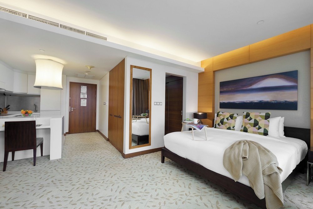 Дубай: Maison Privee - Fabulous Studio w/ Direct Burj Khalifa Views