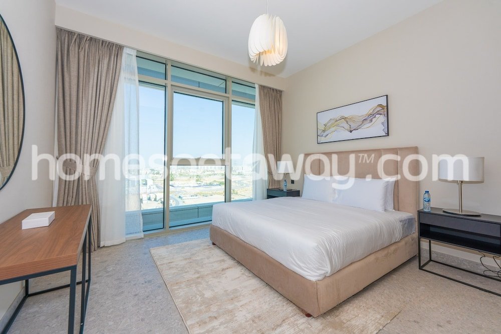 Дубай: HomesGetaway-Golf Suites Dubai Hills 1BR