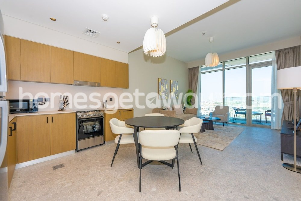Дубай: HomesGetaway-Golf Suites Dubai Hills 1BR