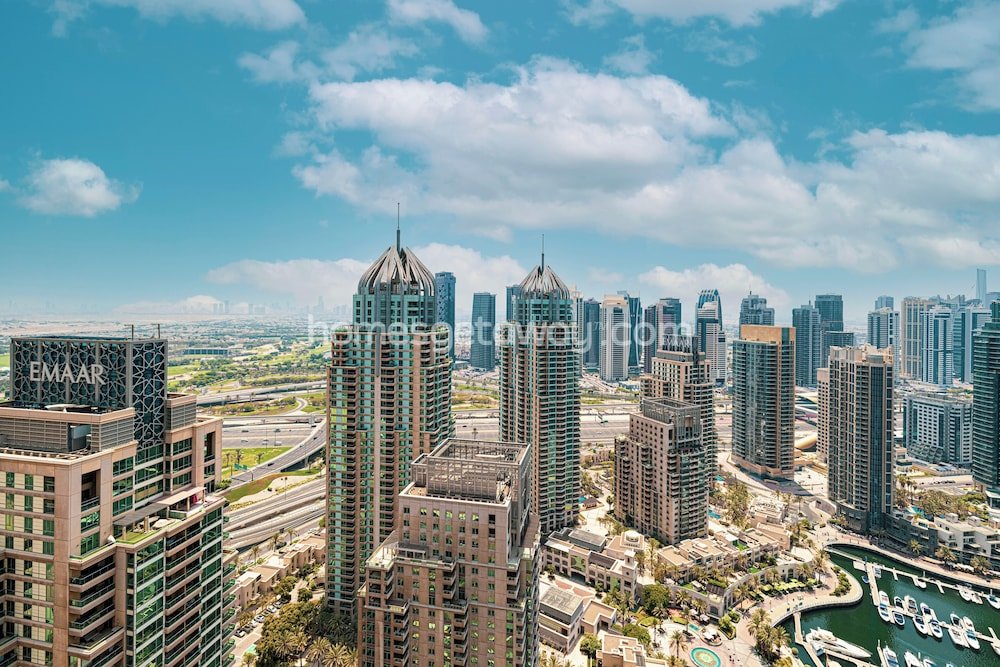 Дубай: HomesGetaway- Lavish 2BR in Marina Gate1
