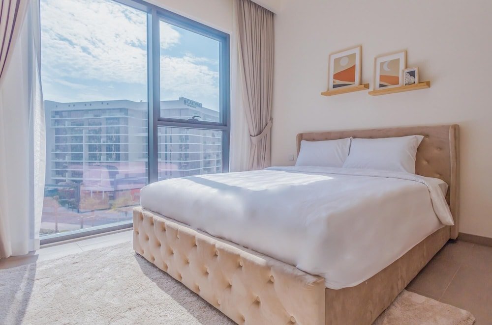 Дубай: Elite LUX Holiday Homes - Upscale Stylish 2BR Dubai Hills