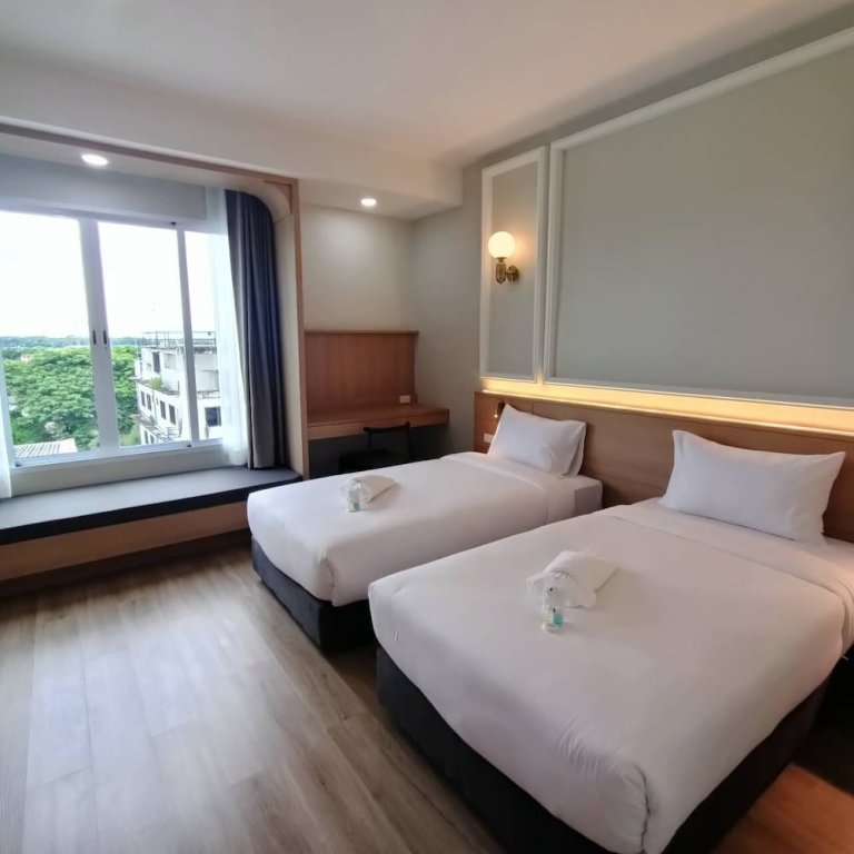 Пхитсанулок: Mayflower Grande Suite Hotel