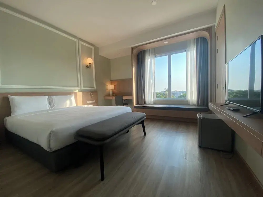 Пхитсанулок: Mayflower Grande Suite Hotel