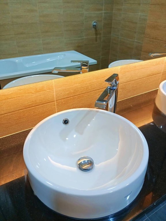 Пхитсанулок: Mayflower Grande Suite Hotel