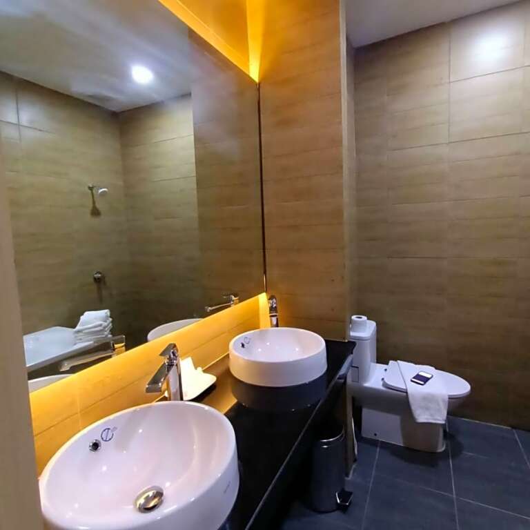 Пхитсанулок: Mayflower Grande Suite Hotel