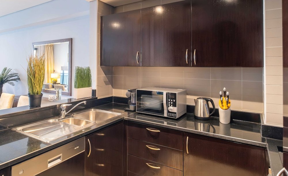 Дубай: LUX The Anantara Residence Suite