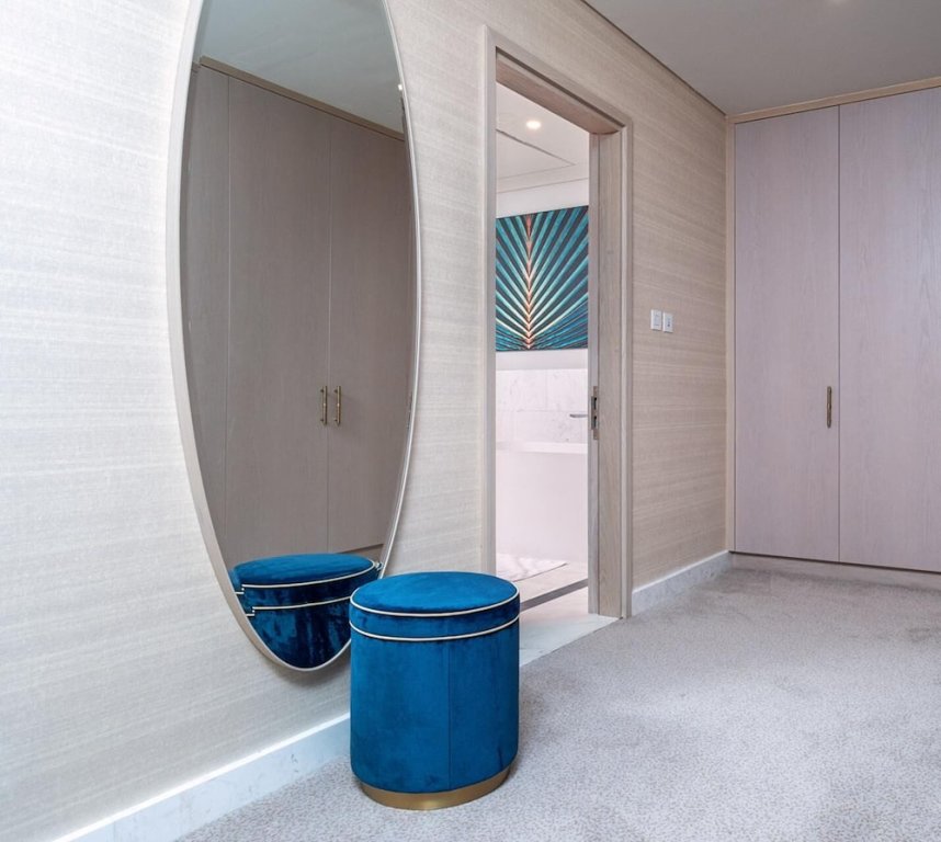 Дубай: The Palm Tower Skyline View 2 Bedroom in Dubai