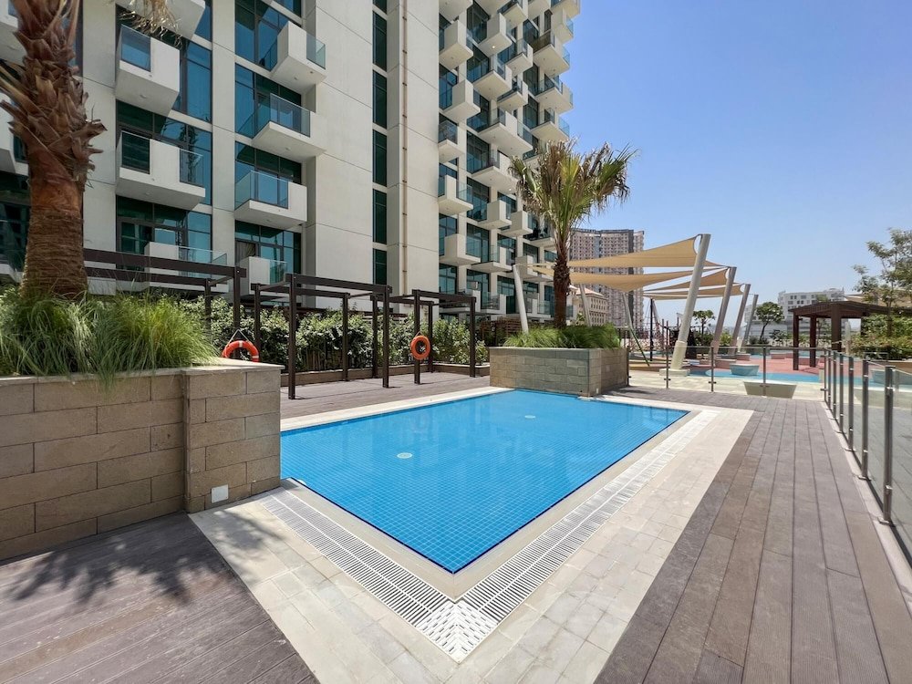 Дубай: Cozy Convenient 1BR Haven in Al Jaddaf