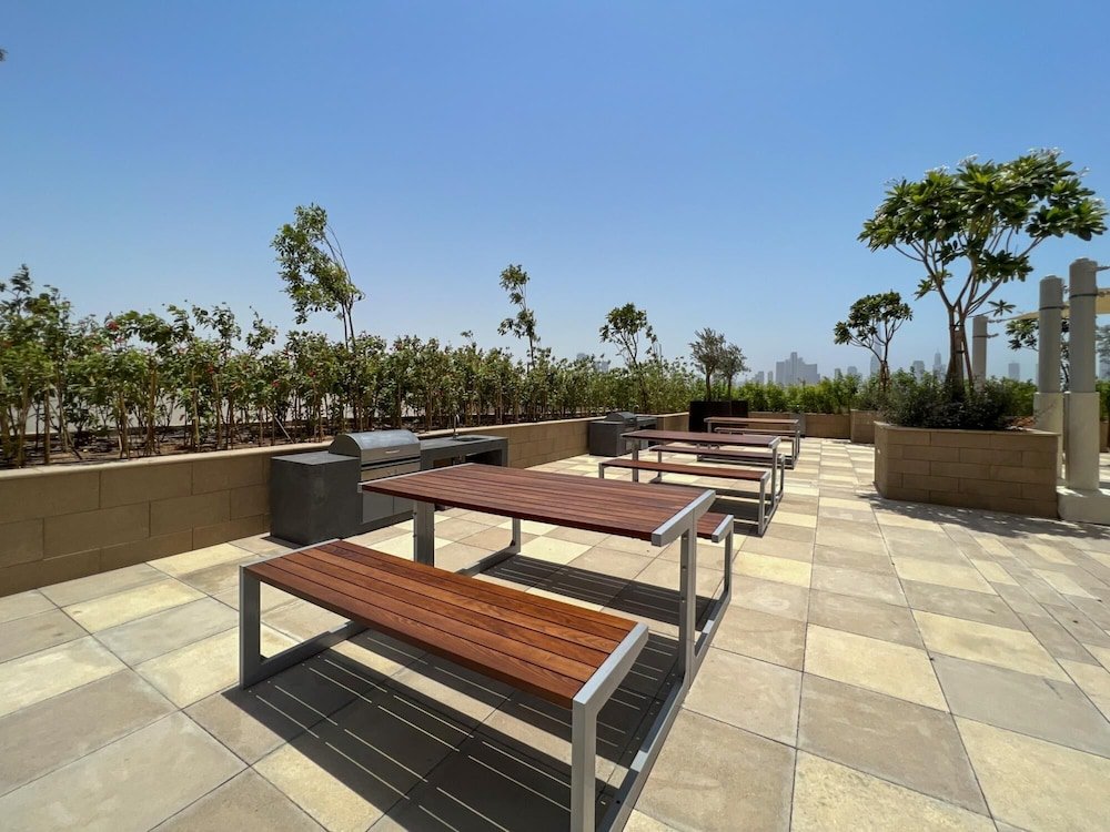 Дубай: Cozy Convenient 1BR Haven in Al Jaddaf