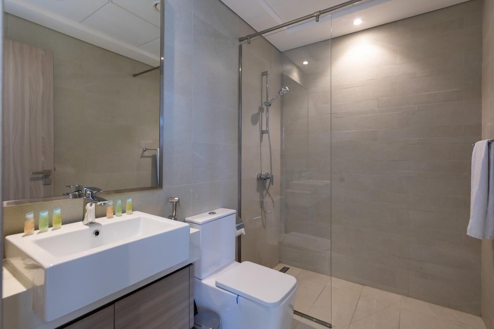 Дубай: Cozy Convenient 1BR Haven in Al Jaddaf