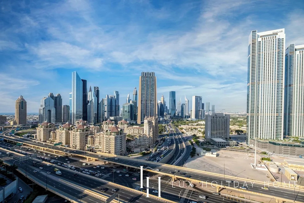 Дубай: LUX  The Address Dubai Mall Suite